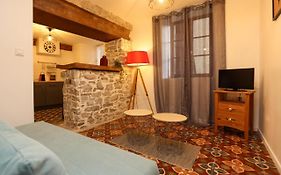 Studio Du Charme Medieval Conciergeriedamecarcas